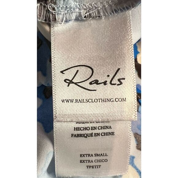 Rails Lisa Top in Blue Zinnia Button Up NWT Size XS - Picture 9 of 9